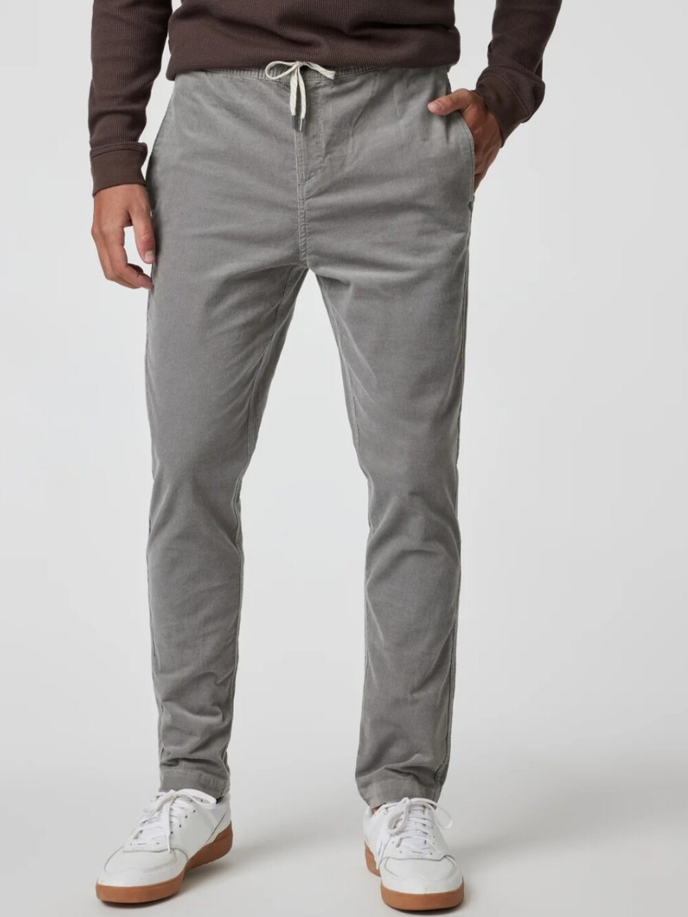 Unworn Vuori Optimist Shitake Grey Corduroy Drawstring Pant Size M